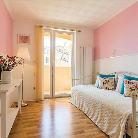 7 Bedroom Stunning Home In Ližnjan エクステリア 写真