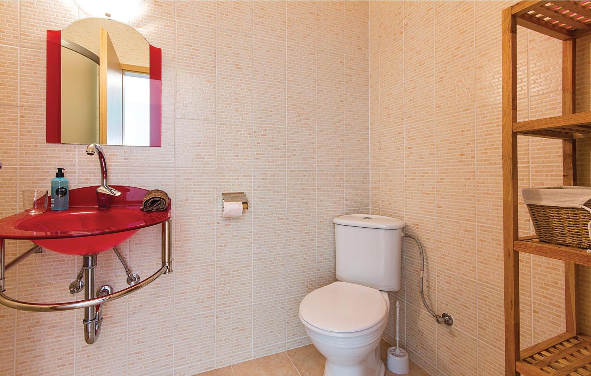 7 Bedroom Stunning Home In Ližnjan エクステリア 写真